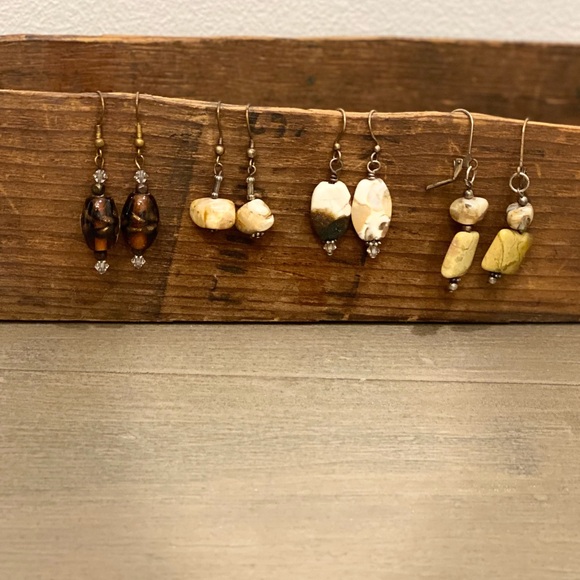 Set of 4 assorted natural stone earrings - Picture 2 of 7